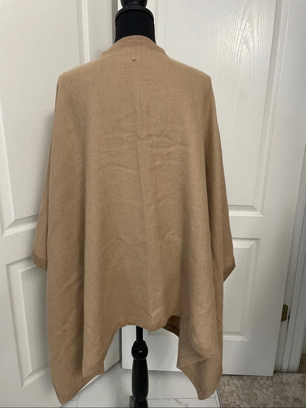 CUYANA baby alpaca wool poncho cover cape wrap like new light camel beige